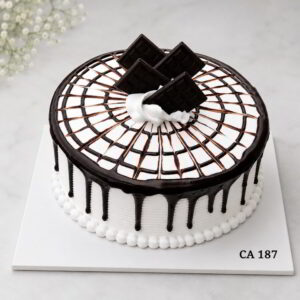 Round shape chocolate garnish cake CA187